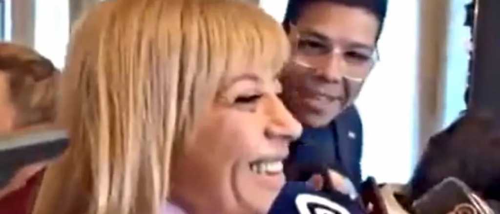 ¿Furcio?: el vergonzoso momento de un periodista a una candidata: "Mi amor"