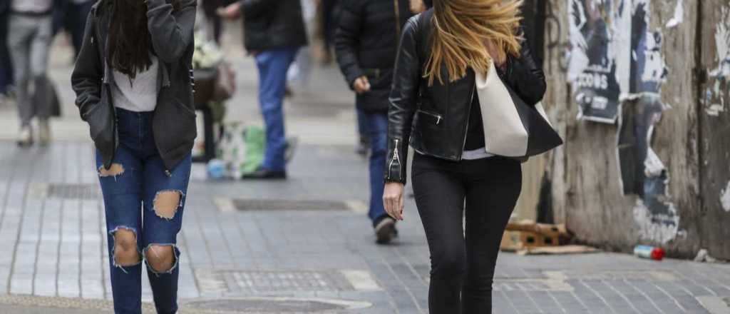 Martes con alerta por viento y tormentas aisladas