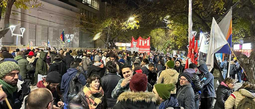 Agrupaciones mendocinas se manifestaron contra el gobierno de Jujuy