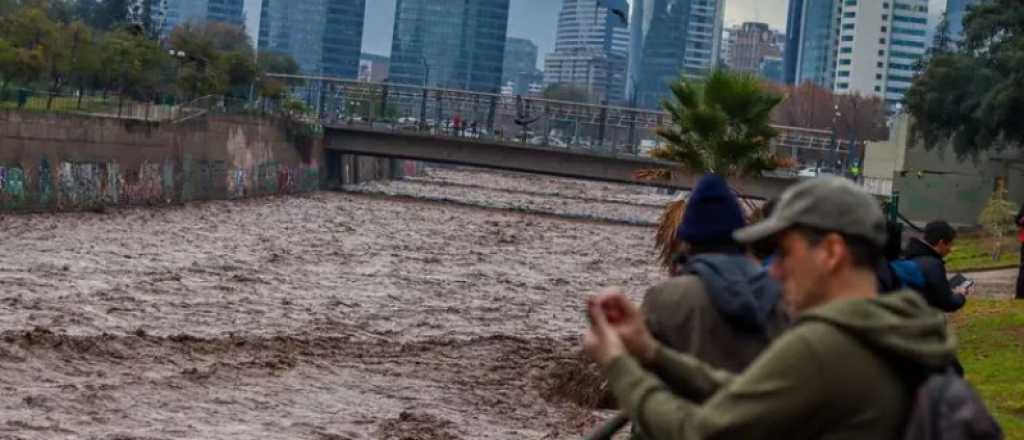 Videos: el temporal en Chile ha dejado más de 3.000 personas aisladas