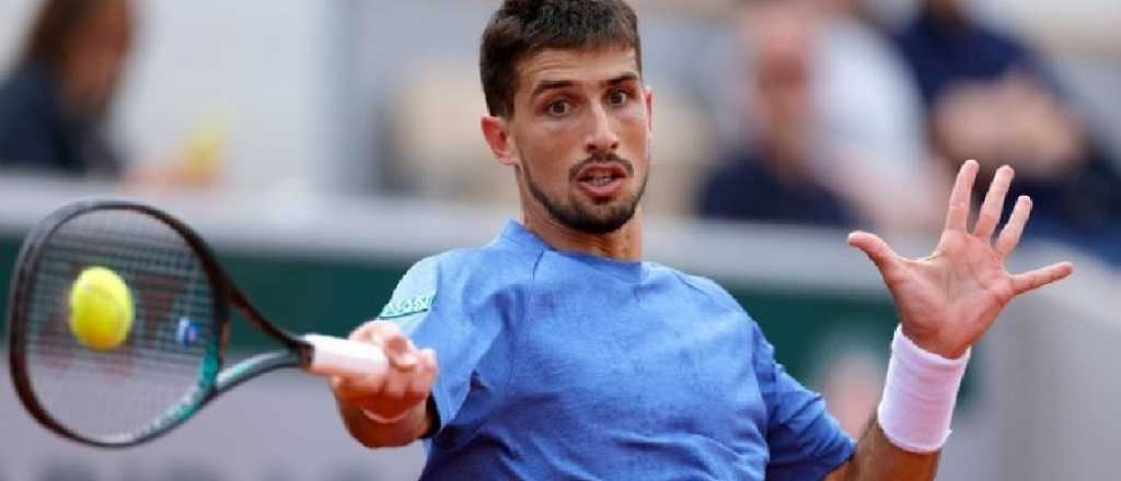 Pedro Cachín abre la acción de los argentinos frente a Djokovic