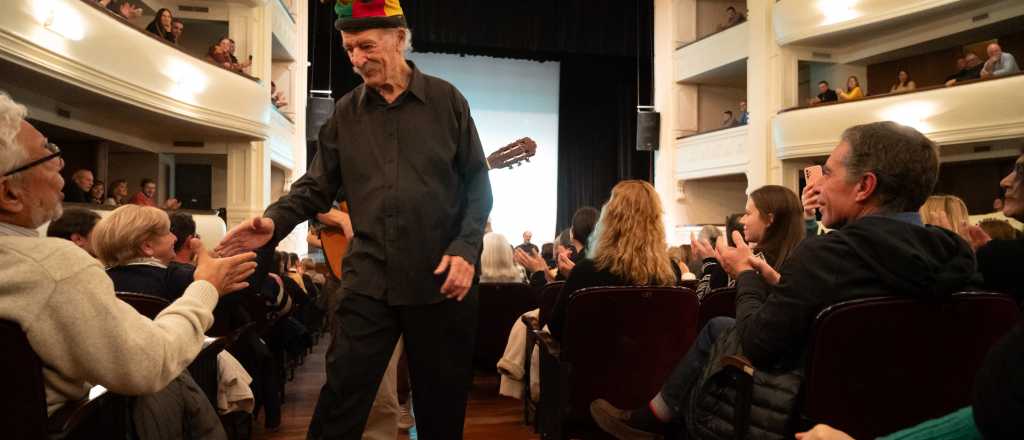  Así se vivió el espectáculo homenaje al actor Ernesto Suárez