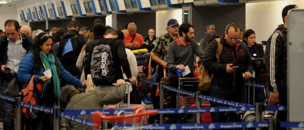 Atención si volás: este lunes comenzaron las asambleas en los aeropuertos