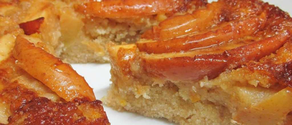 Cómo hacer una tarta de manzana sin leche ni harina