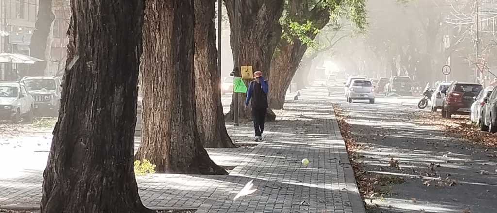 Jueves con Zonda en Mendoza: las zonas bajo alerta naranja y amarilla