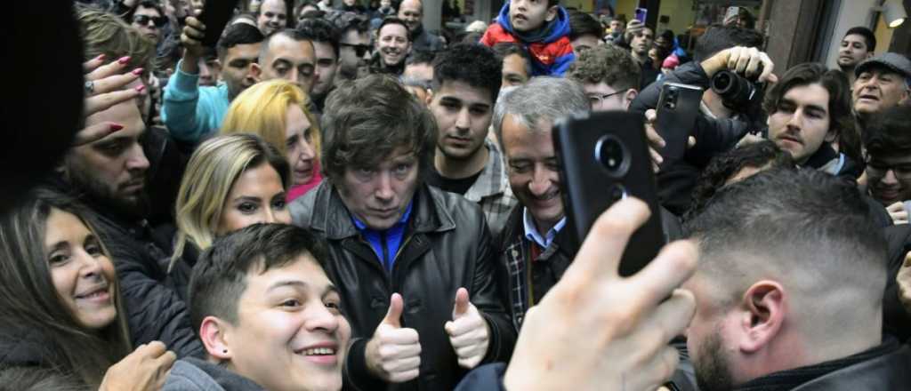 Milei y su "tour de la libertad" llegan a la Plaza Independencia este sábado