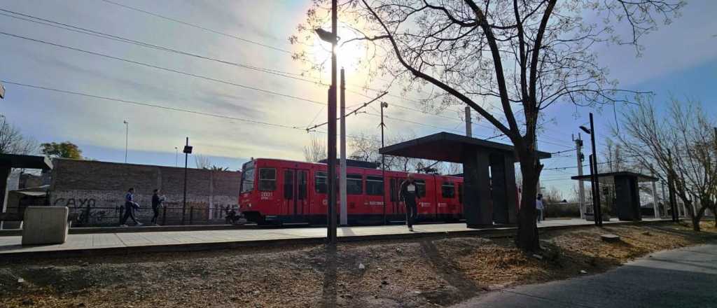 El Metrotranvía, la nueva víctima de los "robacobre" en Las Heras