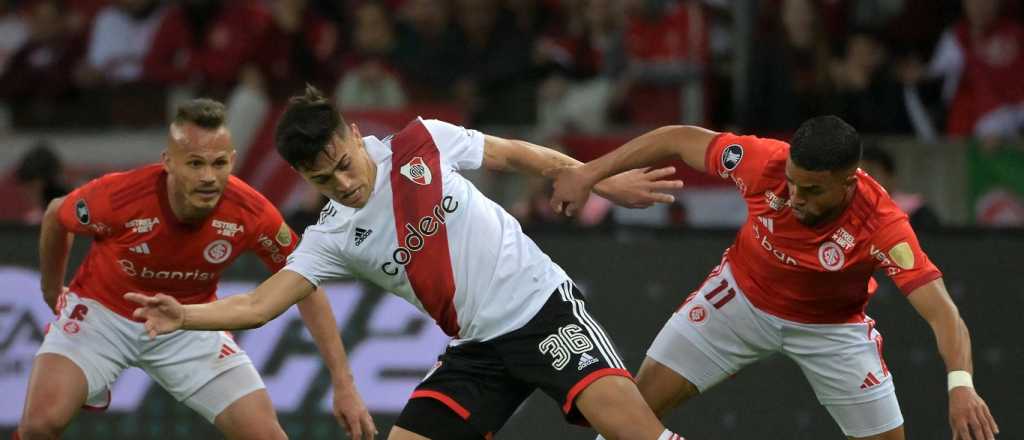 En una dramática definción por penales, Internacional sacó a River de la Copa