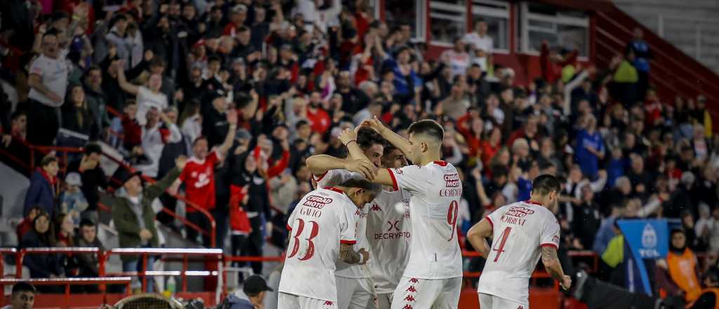 Huracán e Instituto definen el rival de Racing en la Copa Argentina