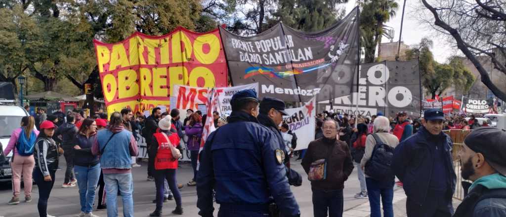 Ciudad multó a agrupaciones piqueteras que cortaron el tránsito