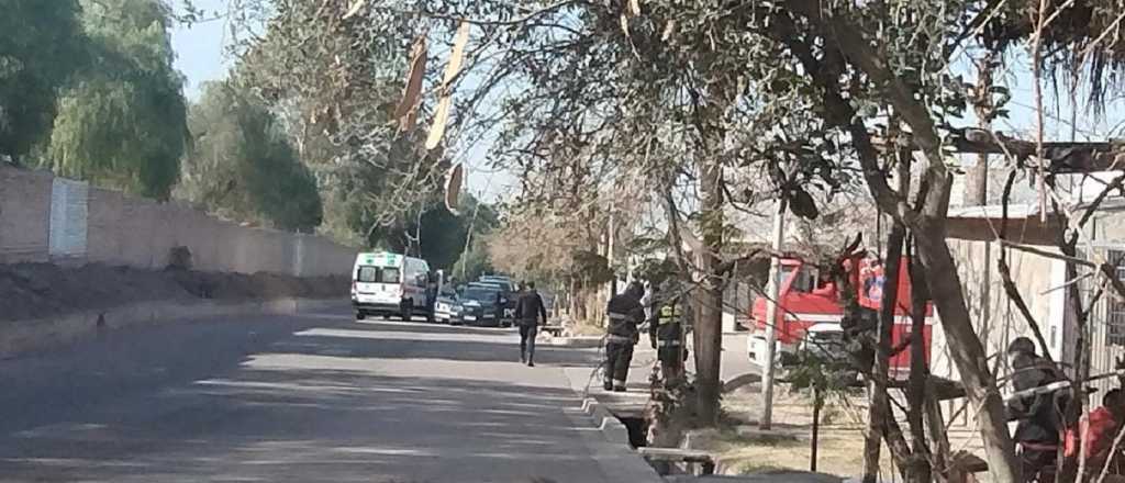 Un policía se atrincheró en su casa de Ciudad y lo redujeron con pistola Taser