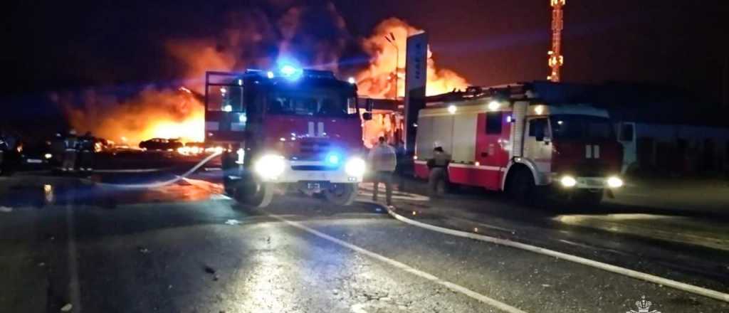 Videos: 35 muertos por la explosión de una estación de servicio en Rusia 