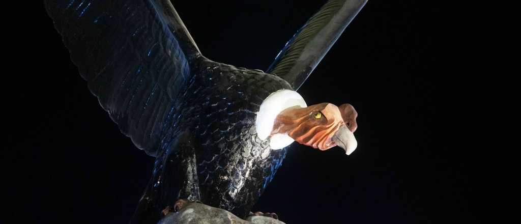 El cóndor reconstruido, síntesis deseada de Mendoza y que Milei ignora