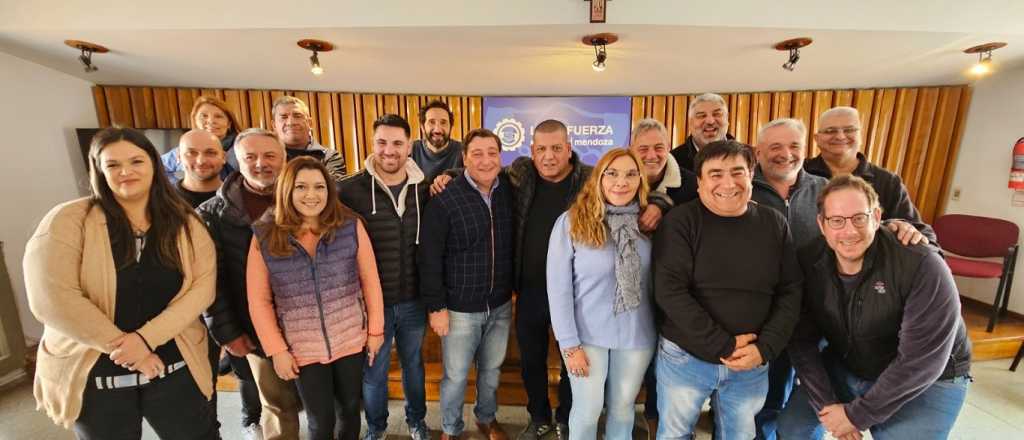 Parisi sumó el apoyo de trabajadores del sindicato de Luz y Fuerza