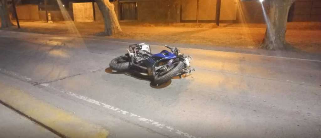 Murió una motociclista que chocó a una camioneta en Guaymallén