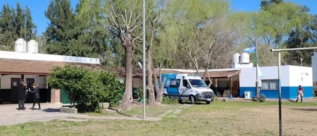 Un chico hirió con un machete a la maestra y a una compañera de 14 años