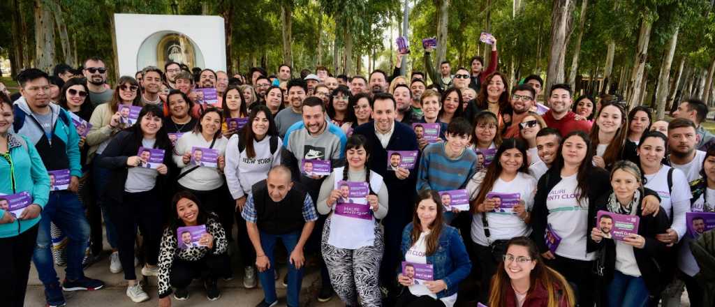 Pinti Clop cerró su campaña en Maipú y prometió una "gran transformación"