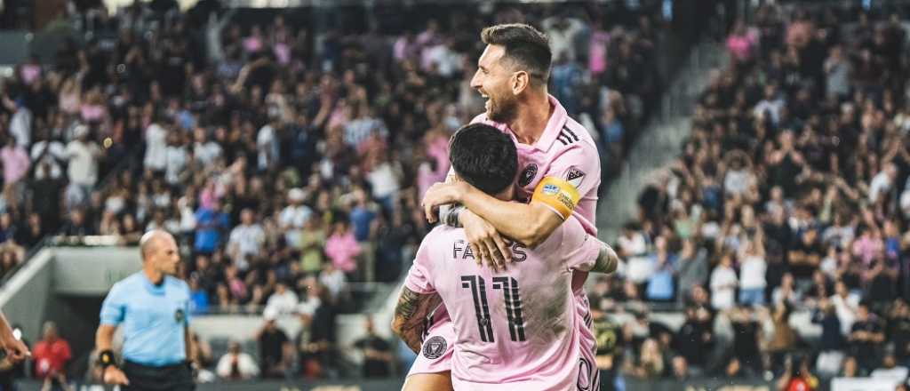 Con un Messi mágico, Inter venció al campeón y busca la clasificación