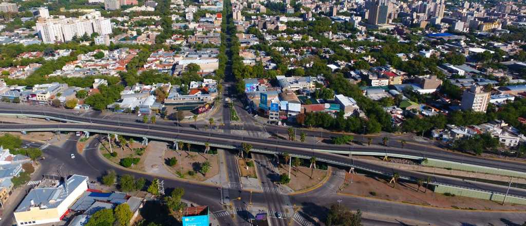 Mendoza invertirá $2 mil millones para reparar rutas y puentes