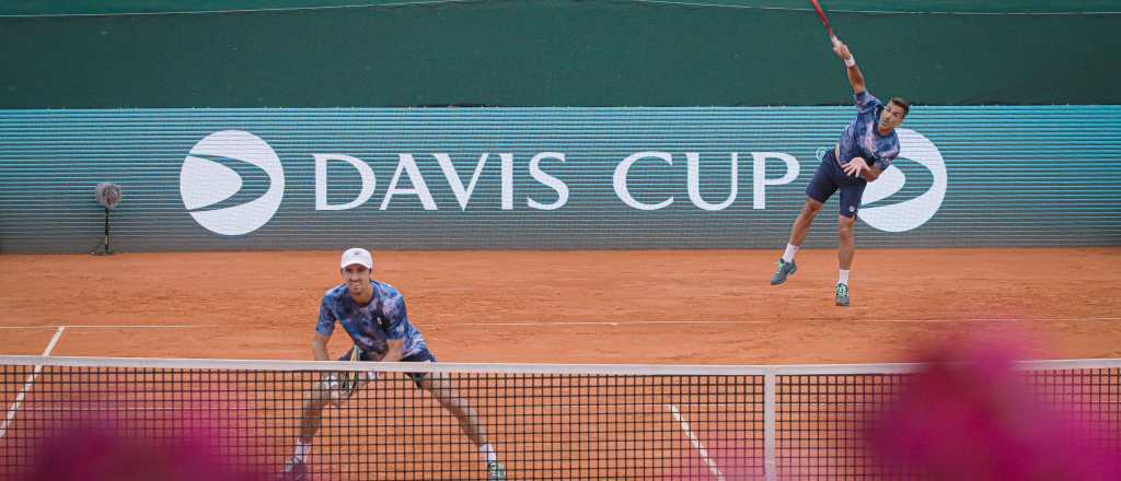 Argentina ganó en dobles y sentenció la serie ante Lituania