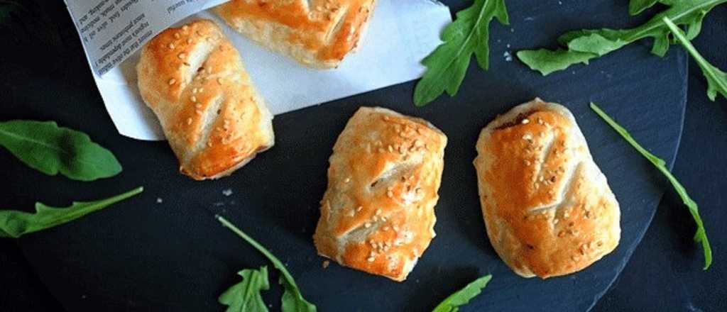 Deliciosos Sausage rolls o rollitos de salchicha, ideal para picnic