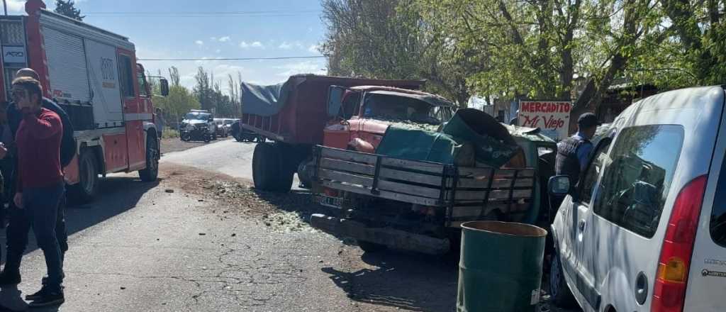 Chocó un rastrojero en San Rafael, murió el conductor y hay una nena grave