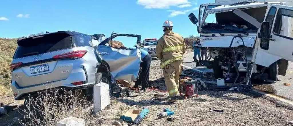 Un exfuncionario y su esposa murieron tras un choque en Neuquén