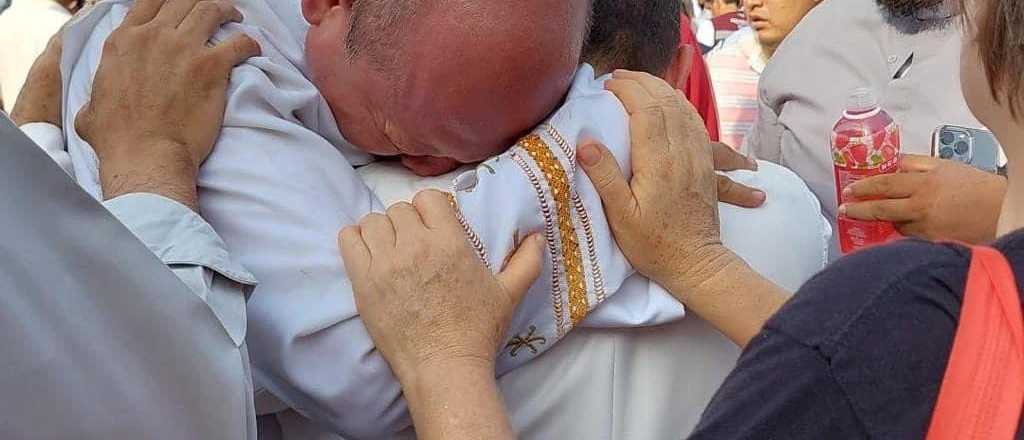 Video: se derrumbó una iglesia en un bautismo y hay unos 9 muertos