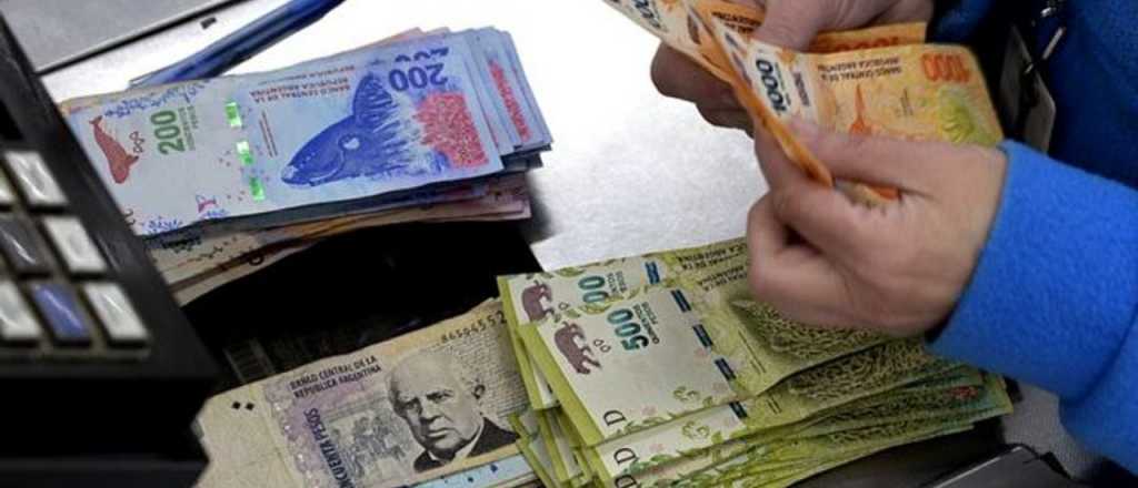 Ganancias: el Gobierno oficializó la ley para calcular el mínimo no imponible