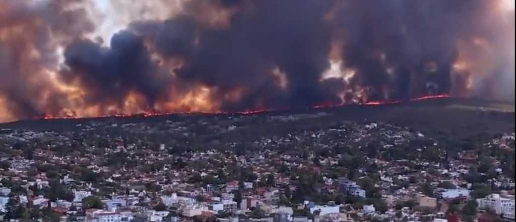 Videos: un joven detenido por desatar los incendios que arrasan Córdoba