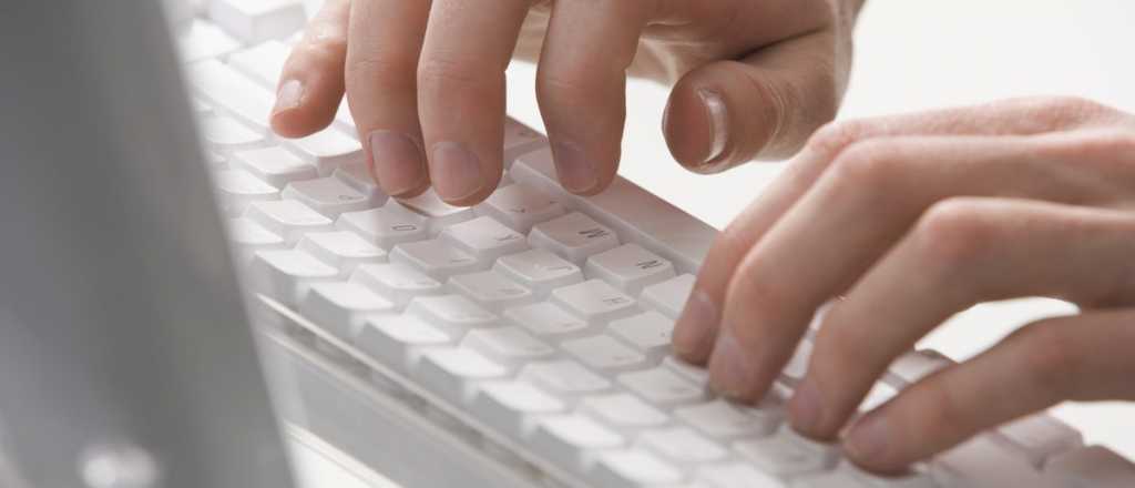 Increíble método para escribir sin mirar el teclado