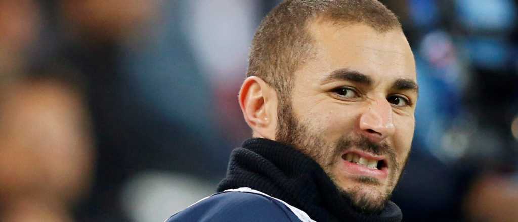 Detuvieron a Benzema por "chantaje sexual" a un compañero