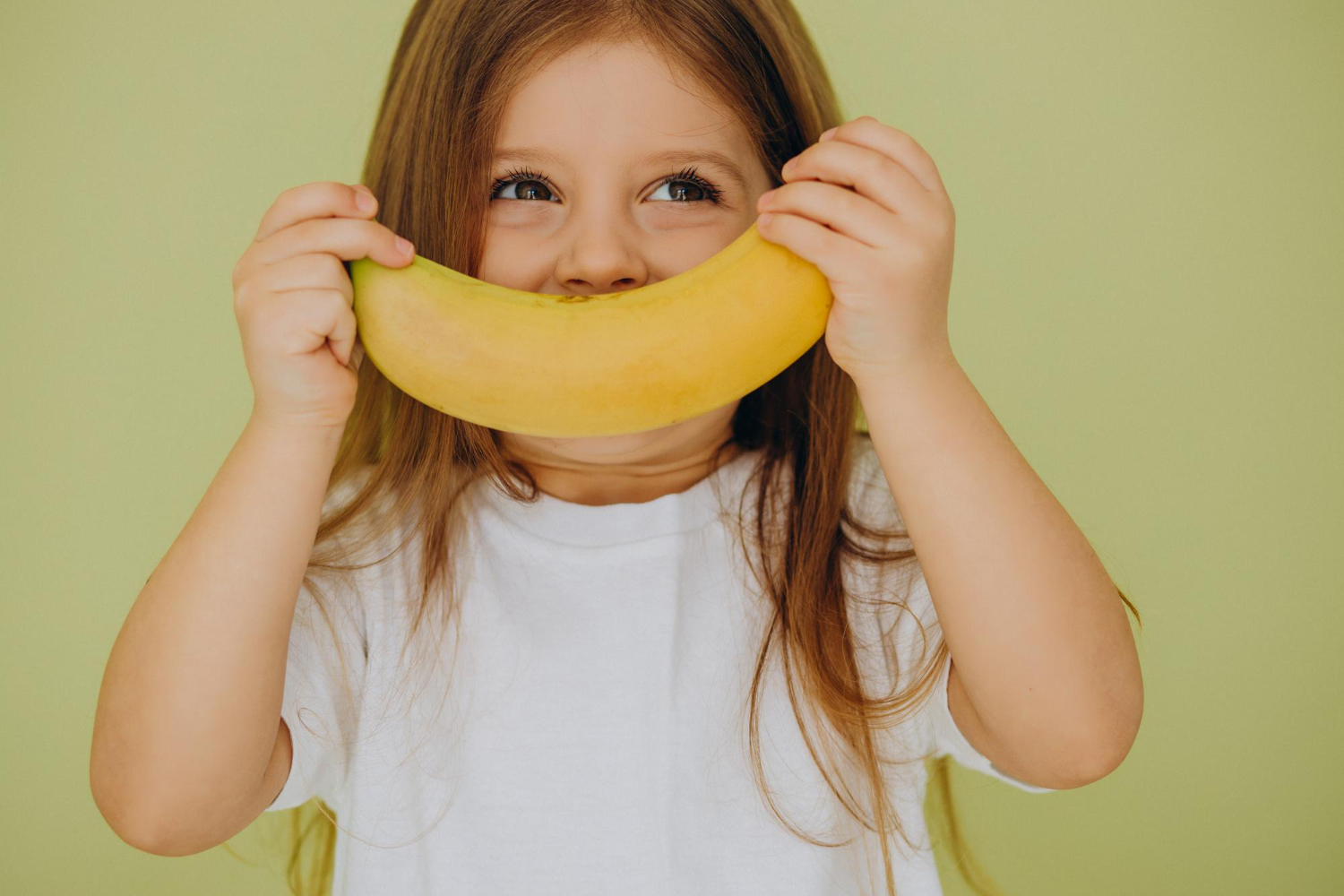 Por qué deberíamos lavar el plátano antes de pelarlo. Esta es la forma  correcta de hacerlo