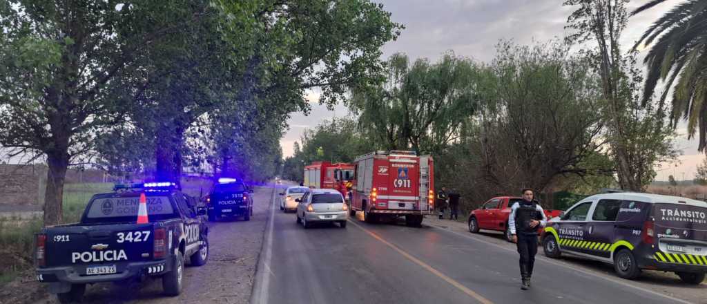 Una familia cayó a un canal en Guaymallén: dos chicos están internados