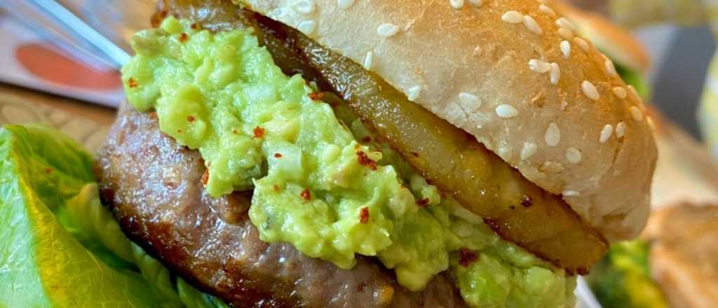 Hamburguesa Tex-Mex con guacamole, ¡sabor auténtico en casa!