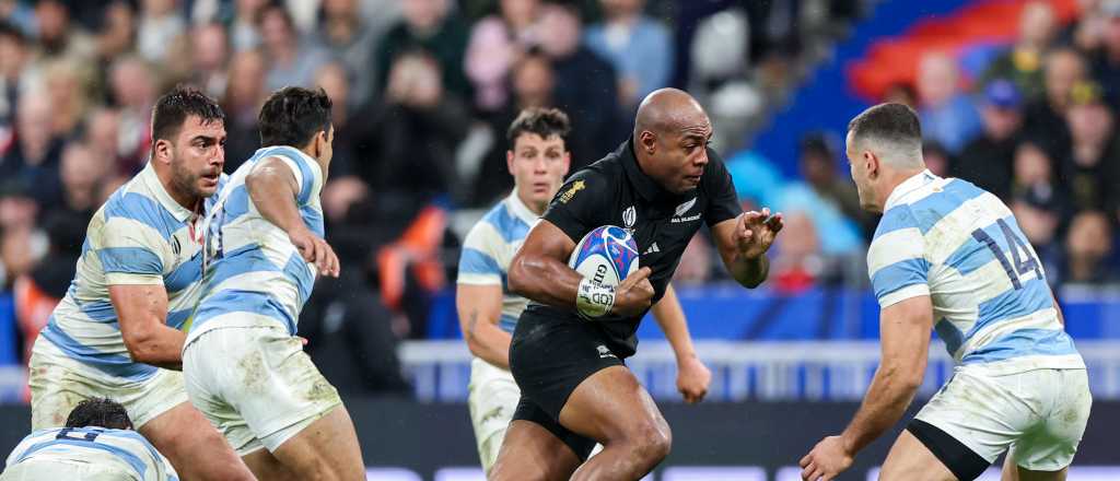 Los Pumas sufrieron el poderío de los All Blacks y jugarán por el tercer puesto