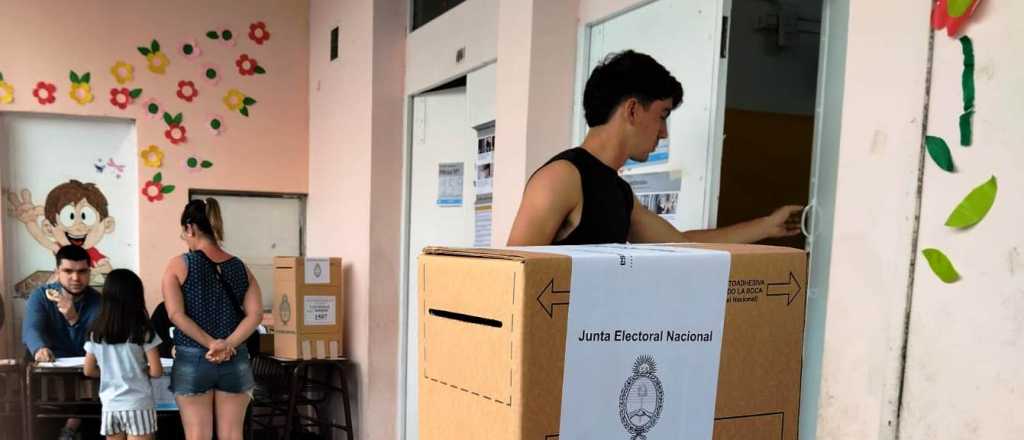 Cómo evitar sanciones electorales si estás fuera el día de las elecciones