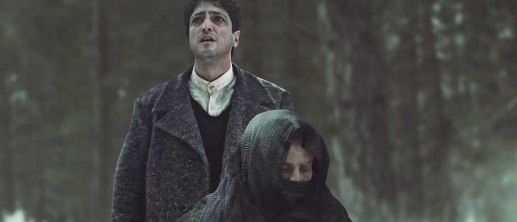 "Criatura" es la serie de Netflix en tono sepia con estilo a novela turca