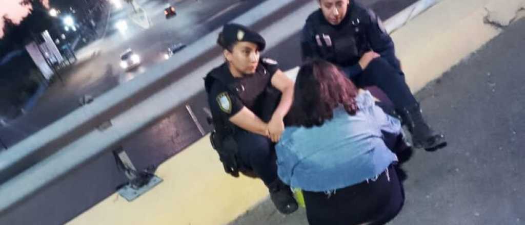 Dos policías salvaron a una joven en un puente de la Ruta 7