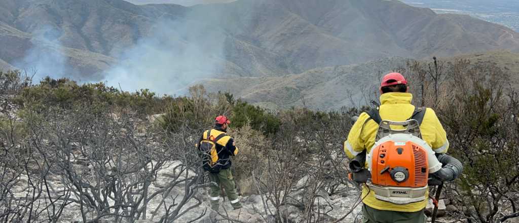 Se activaron dos focos de incendio en El Challao y Luján