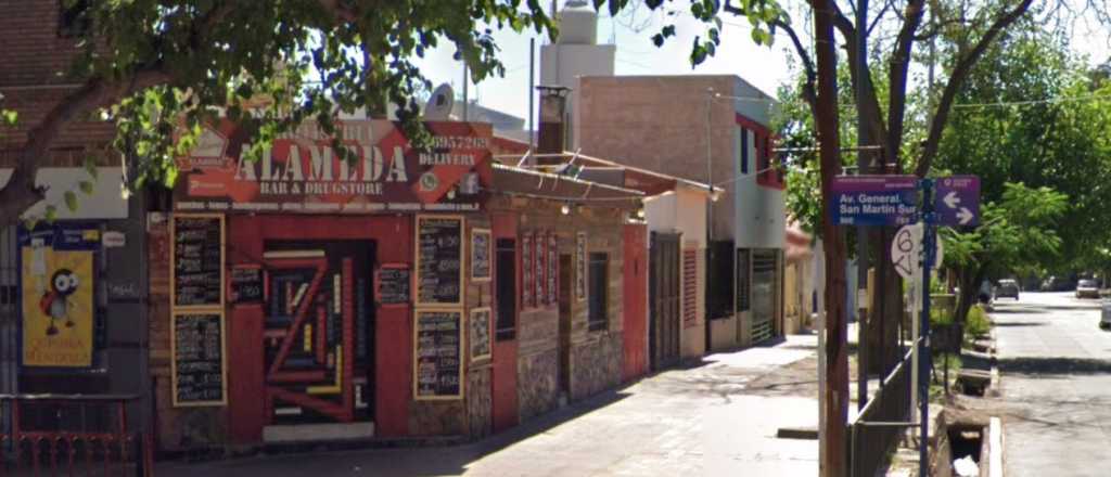 Detuvieron a dos hombres por robar las luces de un bar de la San Martín Sur