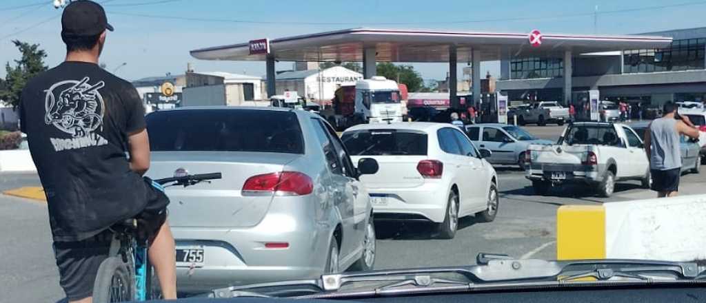 Crisis de nafta: así venden combustible por Facebook en todo el país