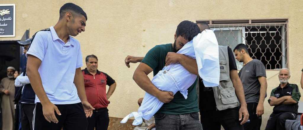 Denuncian nuevos ataques contra hospitales y escuelas de Gaza