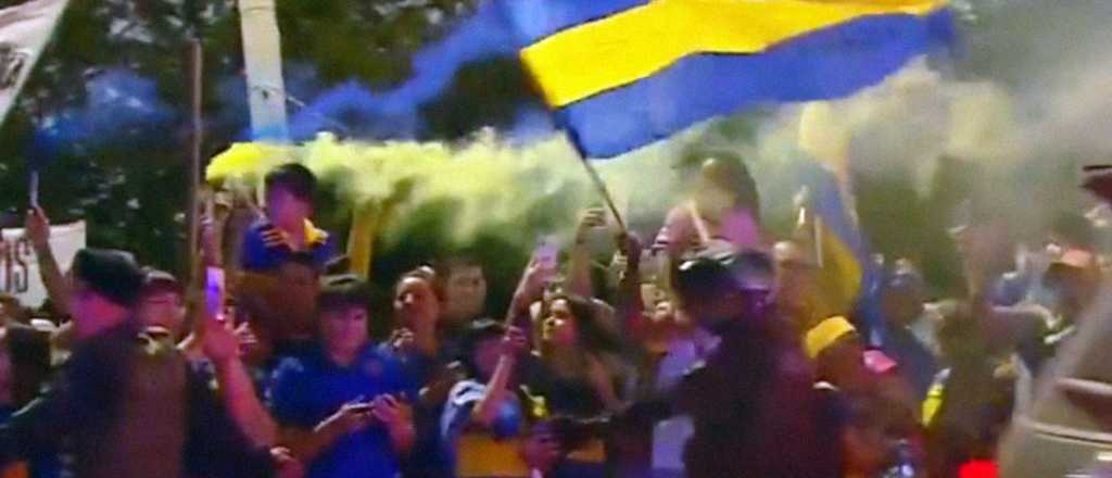 Pese a la derrota en la final, una multitud recibió a Boca en su regreso al país