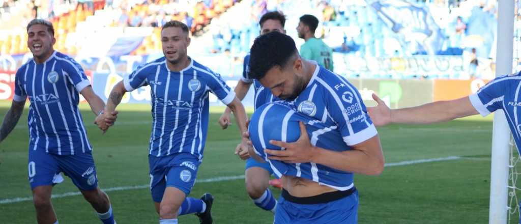 Godoy Cruz derrotó a Platense 2 a 0 y es puntero