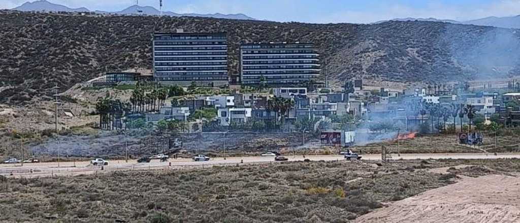 Pánico en Palmares Valley por un incendio