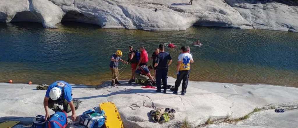 El hermoso valle de cascadas y playas de arena blanca, a horas de Córdoba