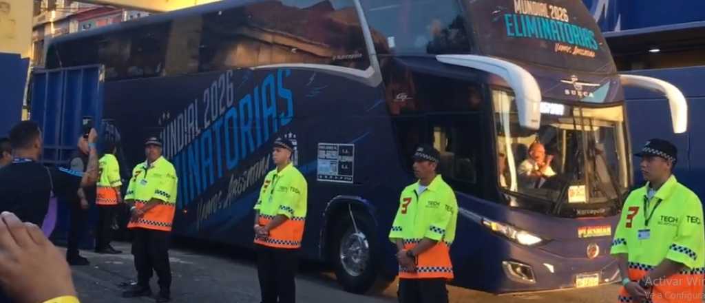 Video: fiesta en La Boca por la llegada de Argentina para recibir a Uruguay