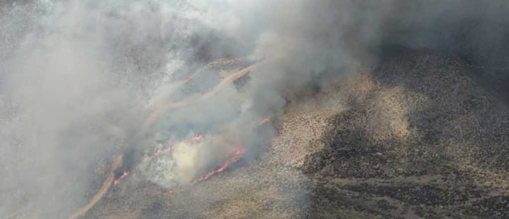 Alerta por un incendio en la zona de El Challao