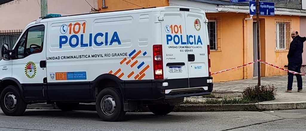 Detienen a 3 gendarmes en Tierra del Fuego por la muerte de una efectivo